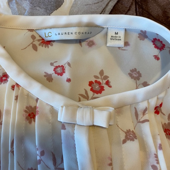 Lauren Conrad Floral Blouse - Picture 2 of 7